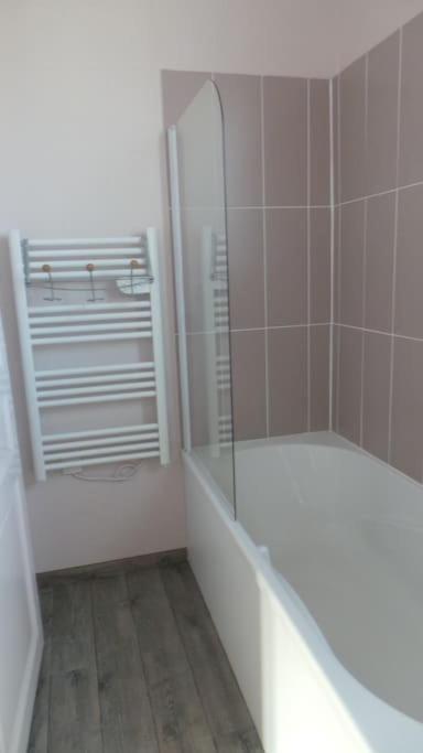 לה מאנש Maison 4 Chambres 12 Pers A 2,8Km Du Circuit Et Proche Bouleries Jump מראה חיצוני תמונה